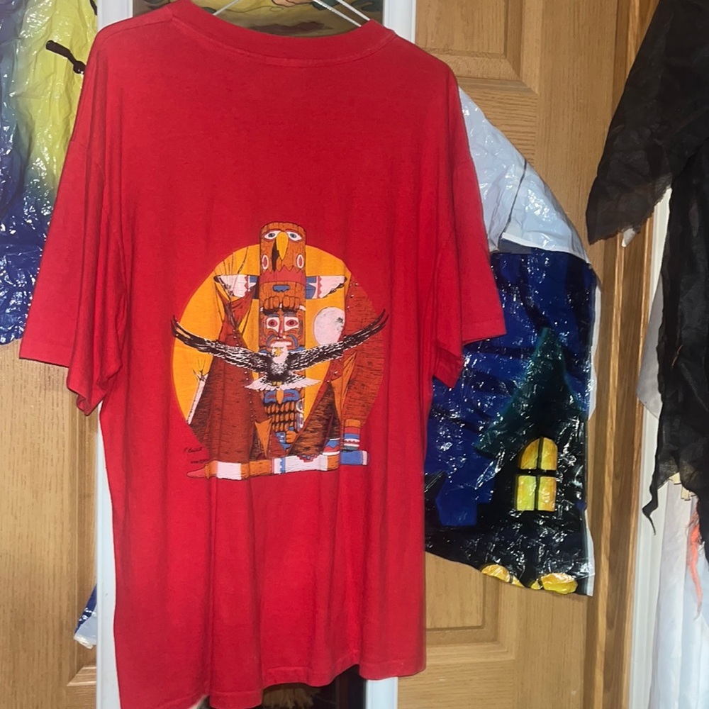 Vintage Florida Graphic Tee w/ front pocket